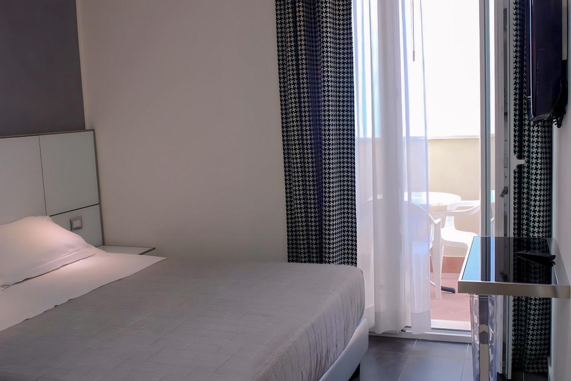 Atmosphere Suite Hotel 리미니 외부 사진